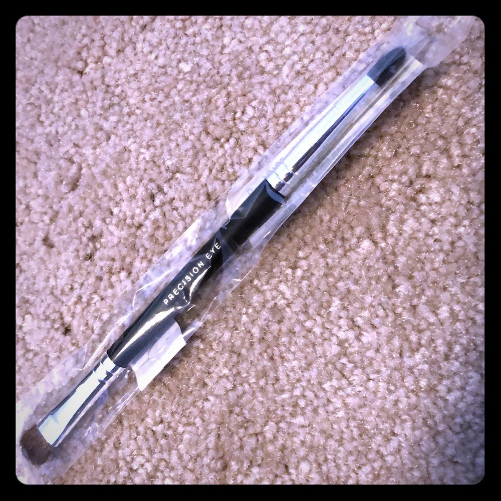 bareMinerals Double-Ended Precision Brush